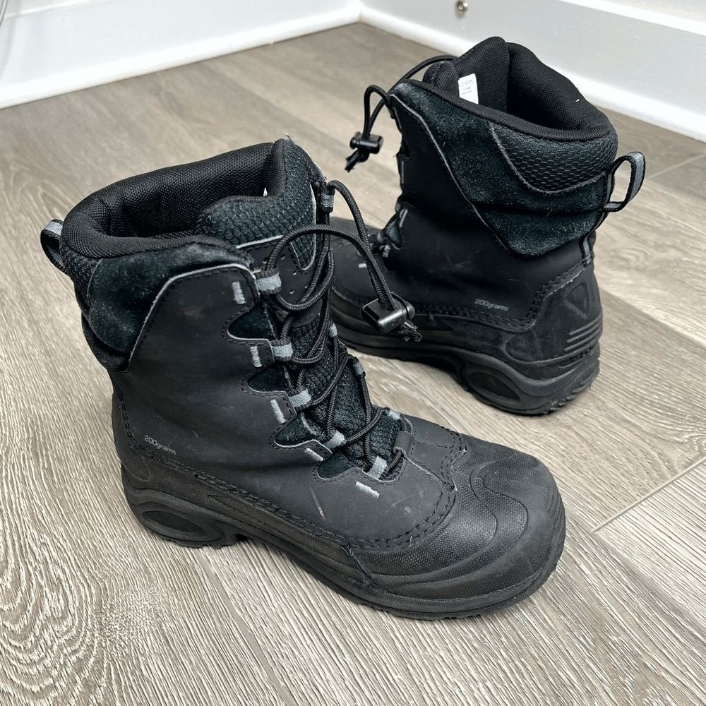 Columbia Youth 3 Bugaboot II Waterproof Snow Boots Black Leather BY1317-010 EUC